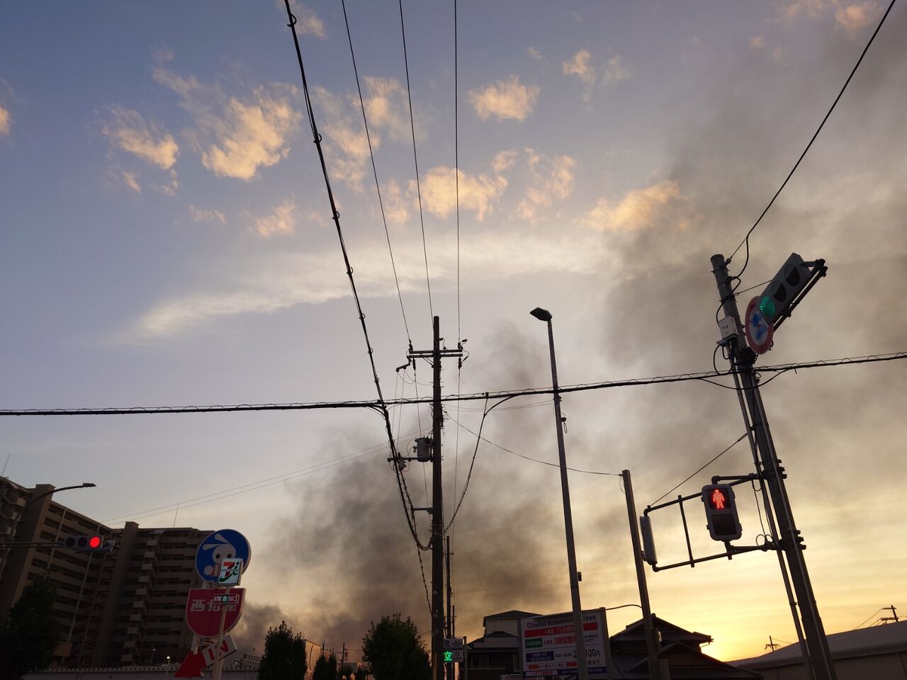 門真市四宮2丁目で火事、火災。自動車の整備工場、料理店、住宅の3棟が焼損。 : 第二京阪学研都市線紹介