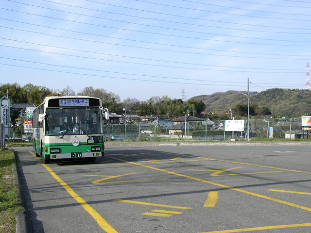 奈良交通 田原台一丁目にて 交野が原道草