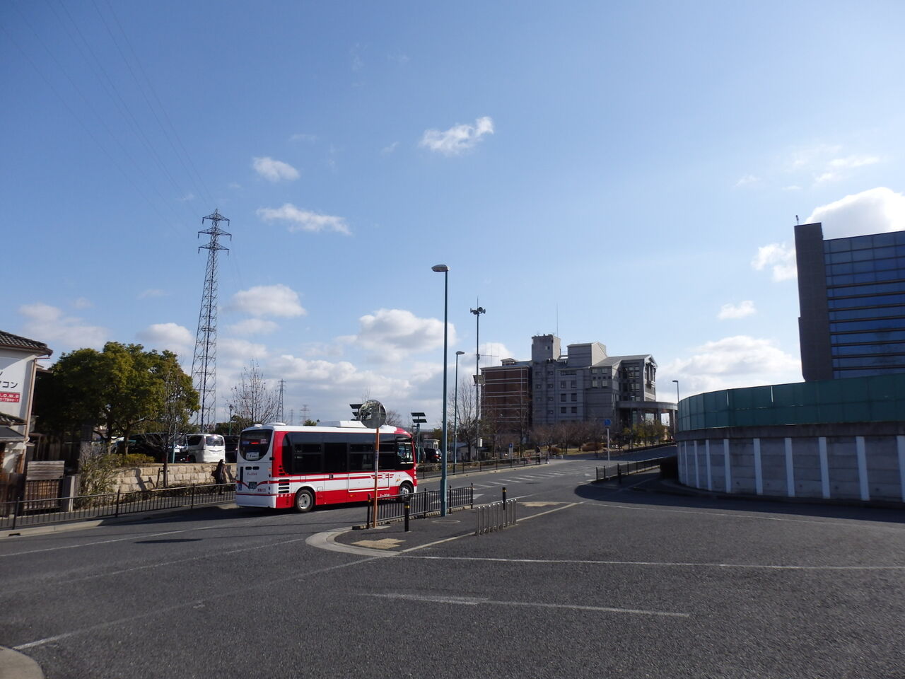 バス 接近 京阪