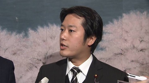 8A16E88E-55B3-4D3F-887D-8D51F5345DE6