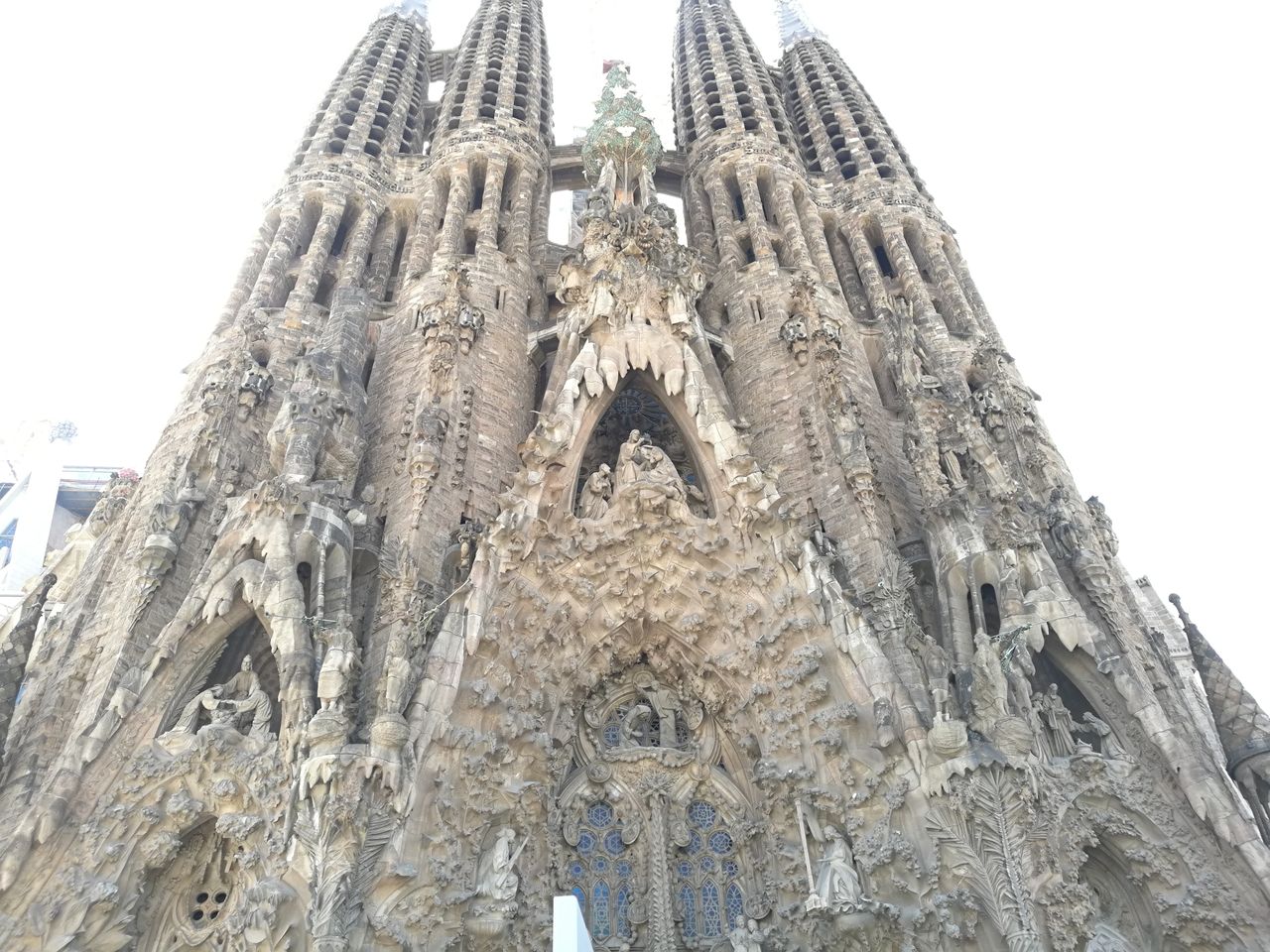 未完成のサグラダ ファミリア 藍