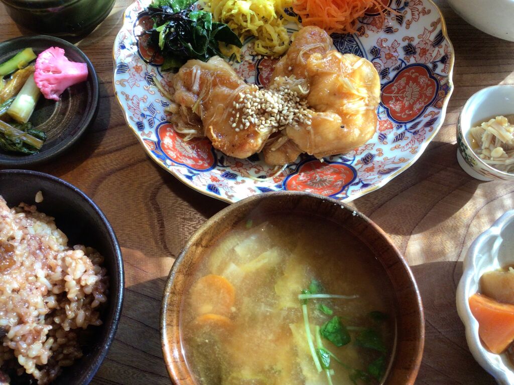 富士見「八ヶ岳食堂」は月〜金が「いもいもらんちゃん」のランチ : 白州の杜からブログ