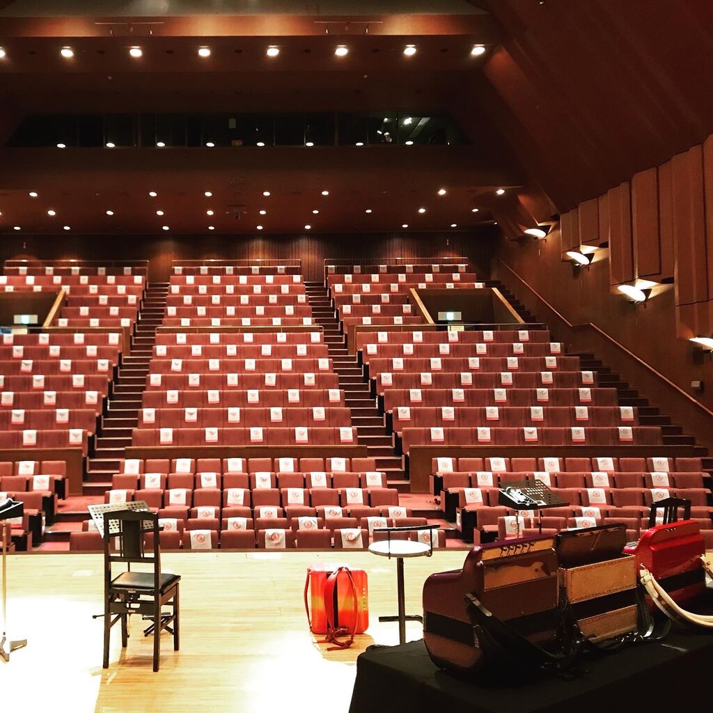 7F4C7922-E288-49AA-88AF-A6743927B4FF