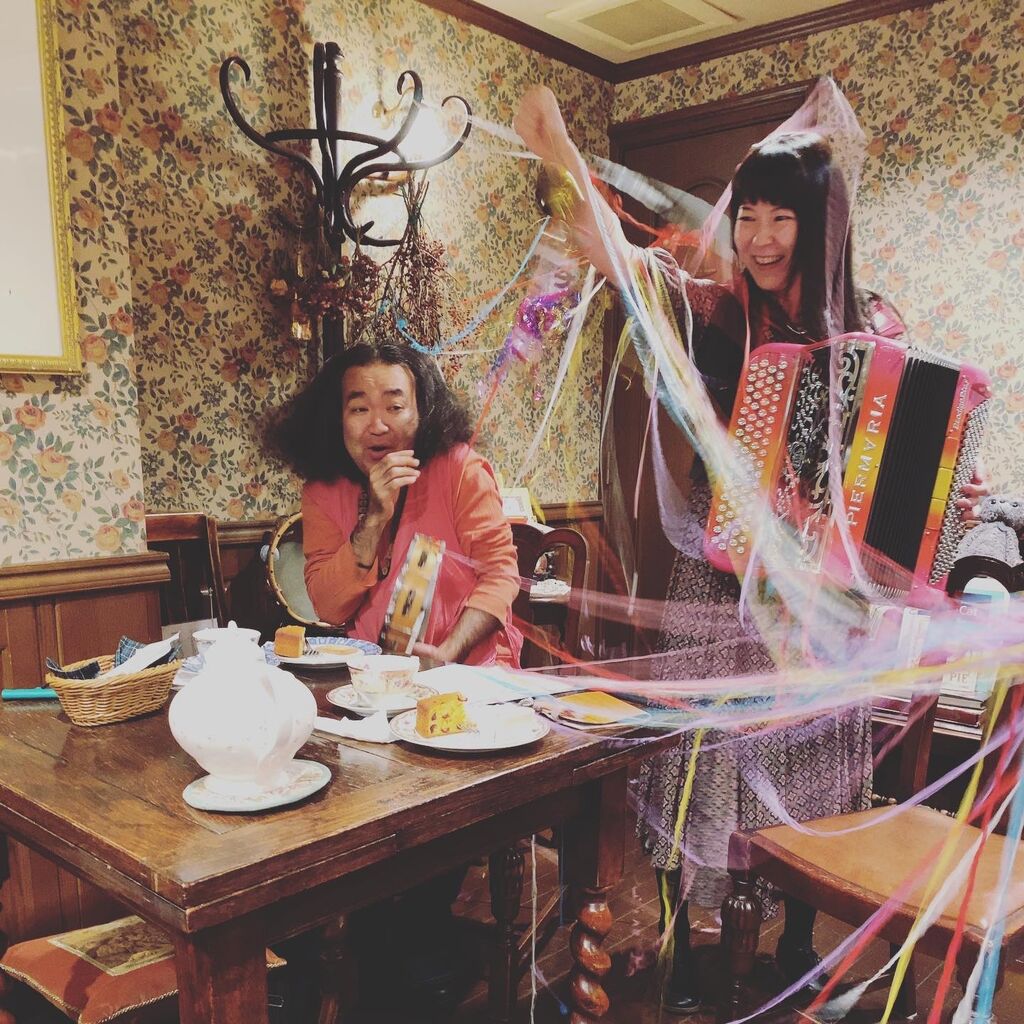 B57D5B33-4D58-41C2-81F2-3408CF41E790