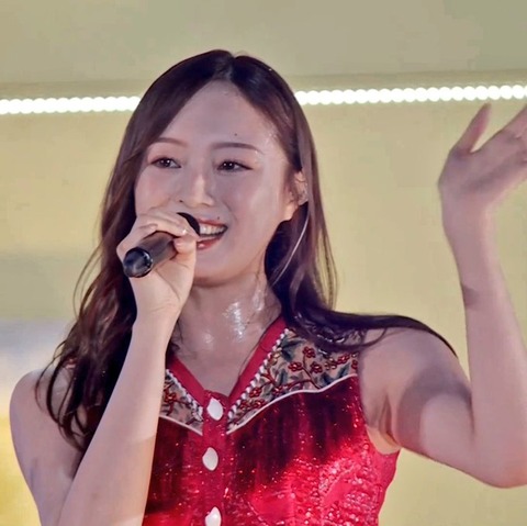 F4-sLq0akAAKE9g