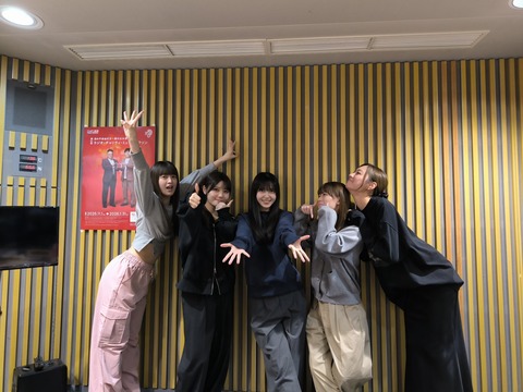 otakuzaka-1986124791074726154-01