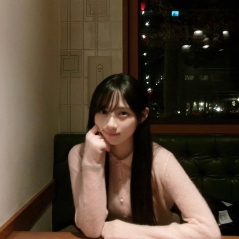 miu_miu_umi-1992916380761641100-01