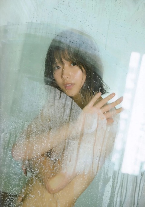 watanaberisaerogazou-49-1441x2048