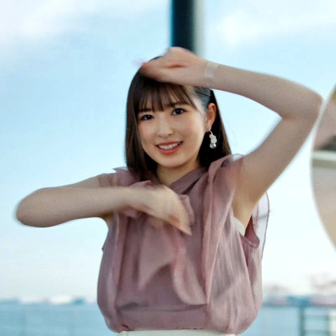 F3uxfMJbsAEz_xu