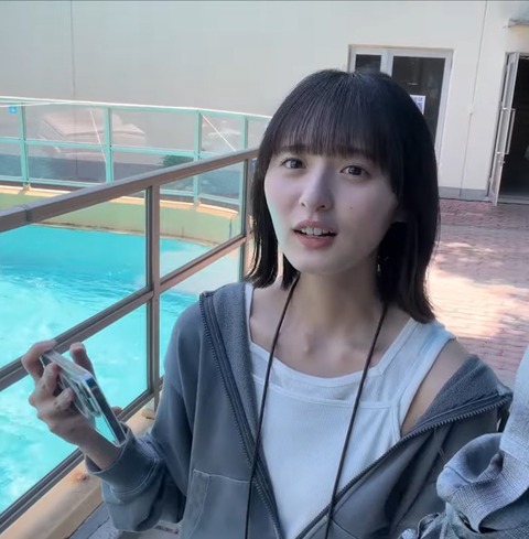 遠藤さくらのデコルテ、マジで美しすぎるwwwwwwwww