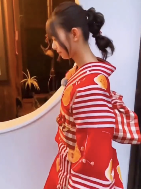 齋藤飛鳥が浴衣姿でつるぴかな『うなじ』を大胆披露wwwwwwwwwww