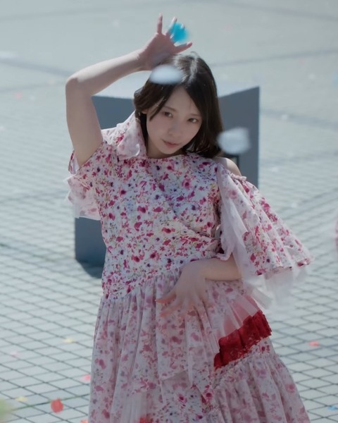 naomiku97910-2052018365301190981-01