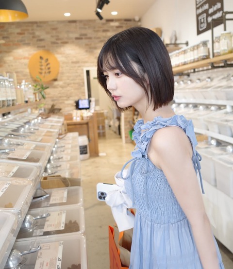 【画像】このアルノの画像、「俺の彼女感」がガチでエグい