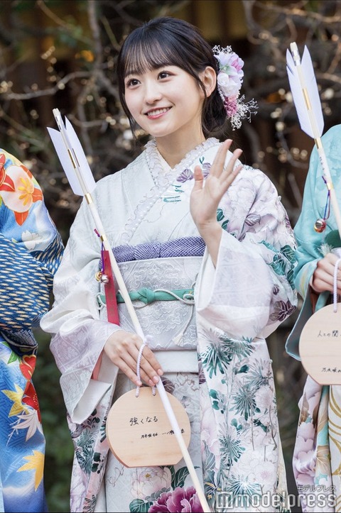 KRmiku0524-2010651436242387126-03