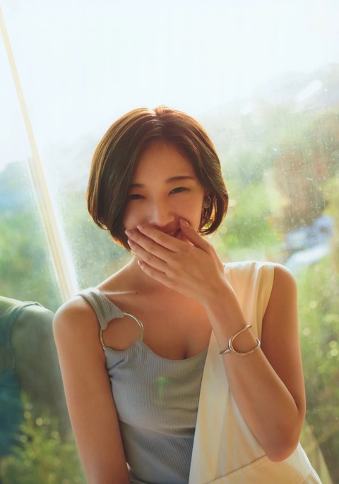 nakadakanaerogazou-3-1433x2048