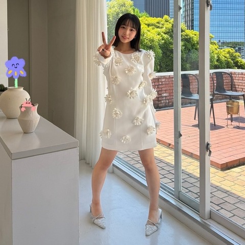 大野愛実、ミニスカからのぞく生足が性的すぎる