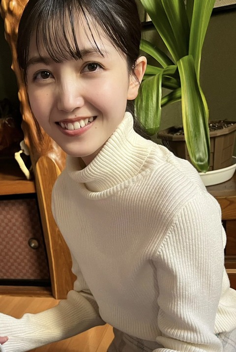 Fzh98q_akAEWegg