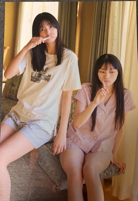 【画像】川﨑桜と五百城茉央のムチムチすぎる太もも、「出る」だろ…