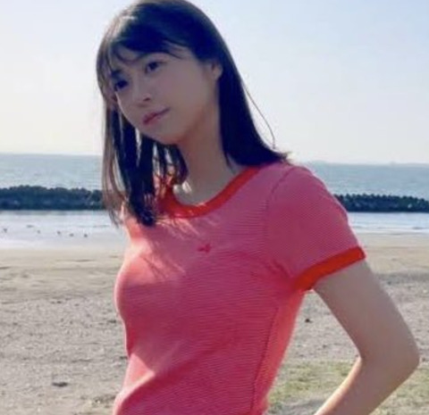 冨里奈央