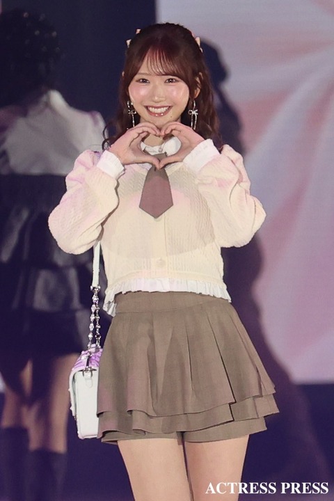 【画像】ガーリーな太もも藤嶌果歩さん激メロすぎるwwwww