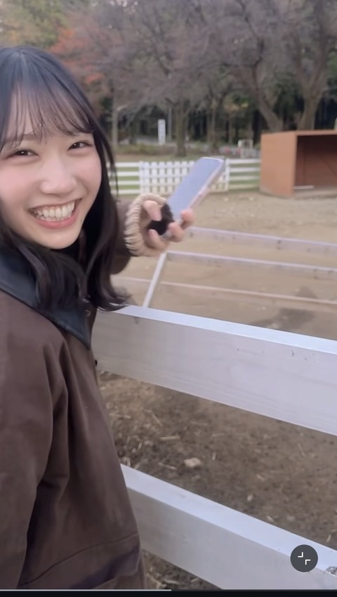 hinatahappyaura-1993995777153319011-03