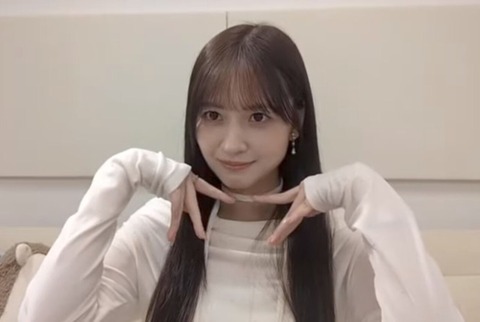 金川紗耶の配信中にお腹が鳴りまくり「ぎゅるるるる」【乃木坂46】