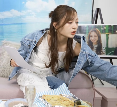 3001arukas-1996900002053136840-02