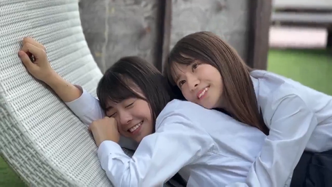 【うらやま】菅原咲月＆冨里奈央、いちゃいちゃ…｟画像あり｠