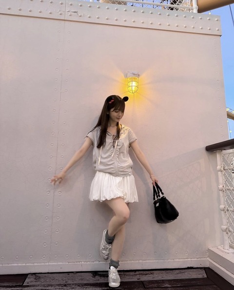 筒井あやめの私服、マジで刺さりすぎてしまうwwwwww