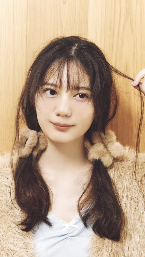 DOHcXG3pBb56BBi-2010286133805293840-03