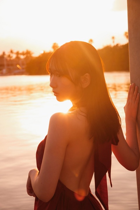 【速報】藤嶌果歩、背中の「秘部」にほくろが見つかるwwwww