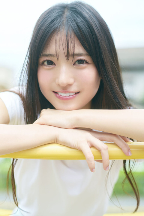 【速報】乃木坂6期エース、最新グラビアで太もも祭りwwwwwww