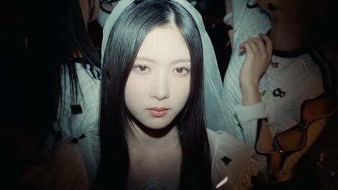この山下瞳月、ガチで性的な顔してるw w w w w w
