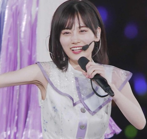 ライブ中の山下美月さん、ワキが美しすぎるwwwwwwww