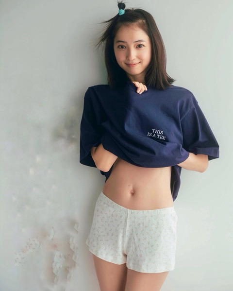 【朗報】佐々木希さん、その年になってさらに脱ぎ出すwwwwwww