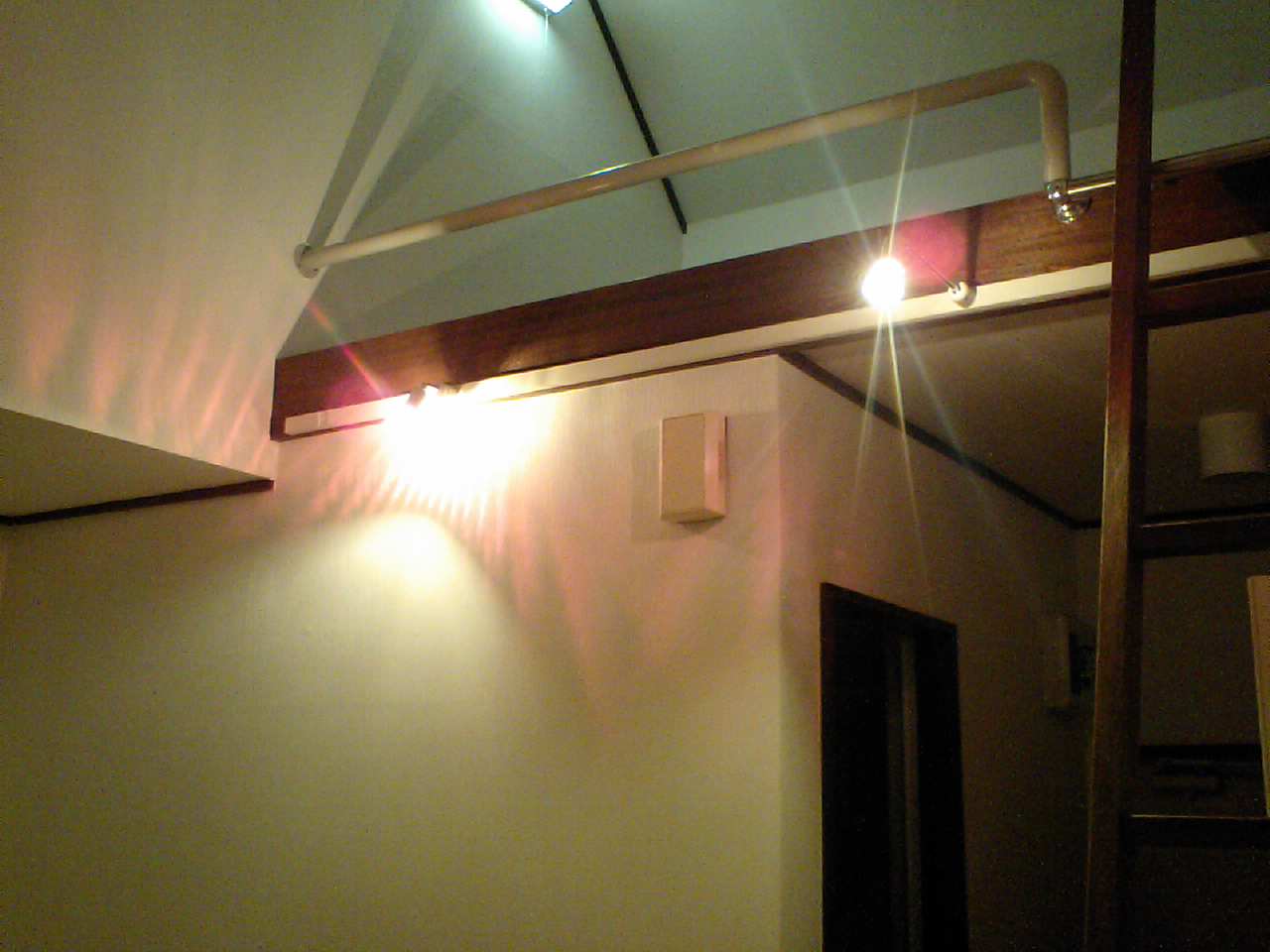 レールライト でオシャレなお部屋に変身 ｓｍｉｌｅ ｗｏｒｋｓ リフォームブログ
