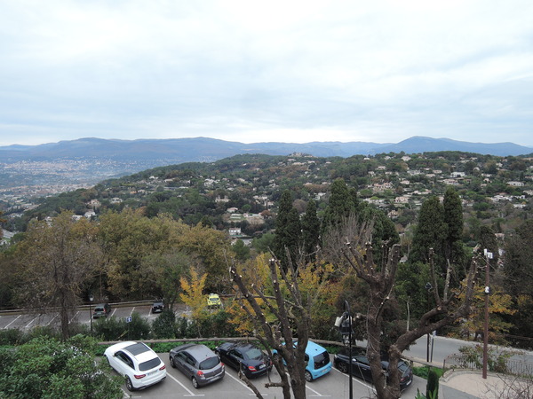 ムージャン村内５