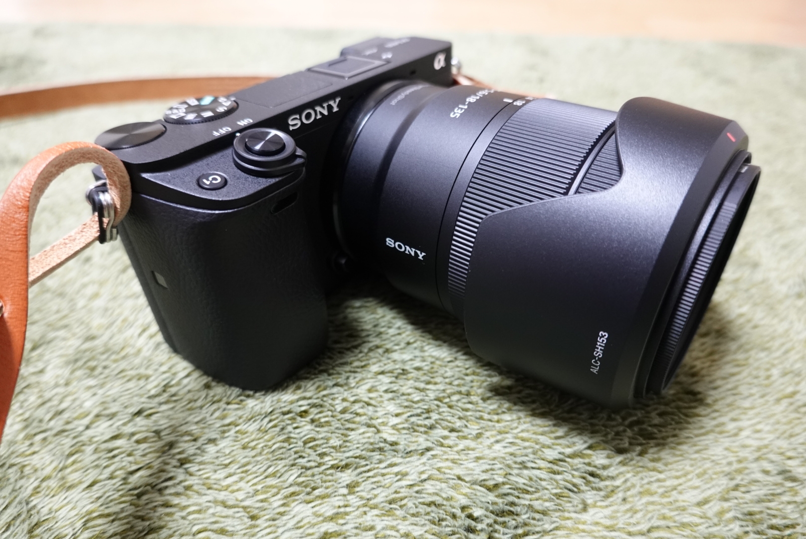 SONY α6400 高倍率ズームレンズキット-