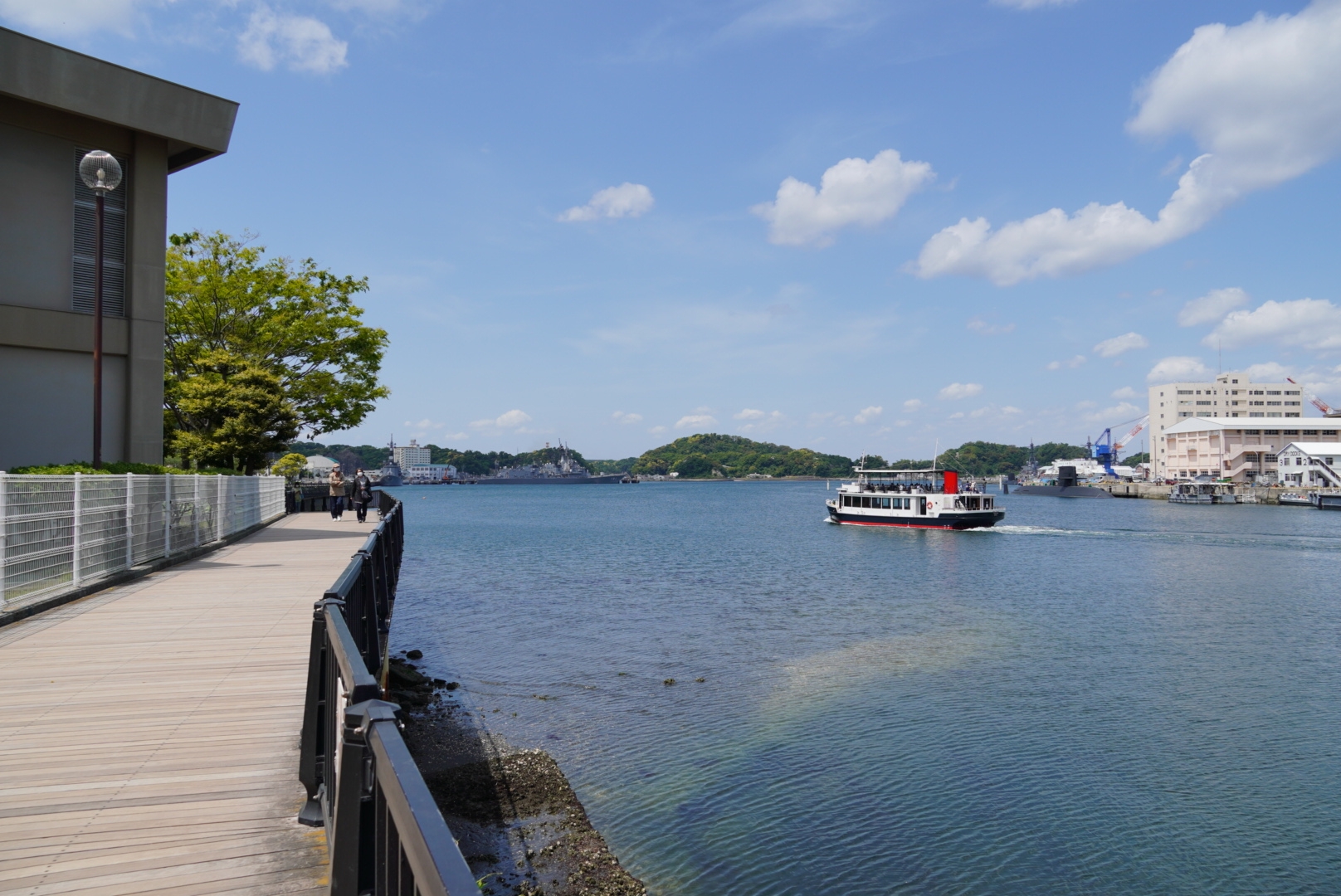 横須賀散歩 2 ヴェルニー公園 どぶ板通り 立石公園へ 豆柴麦うた日記
