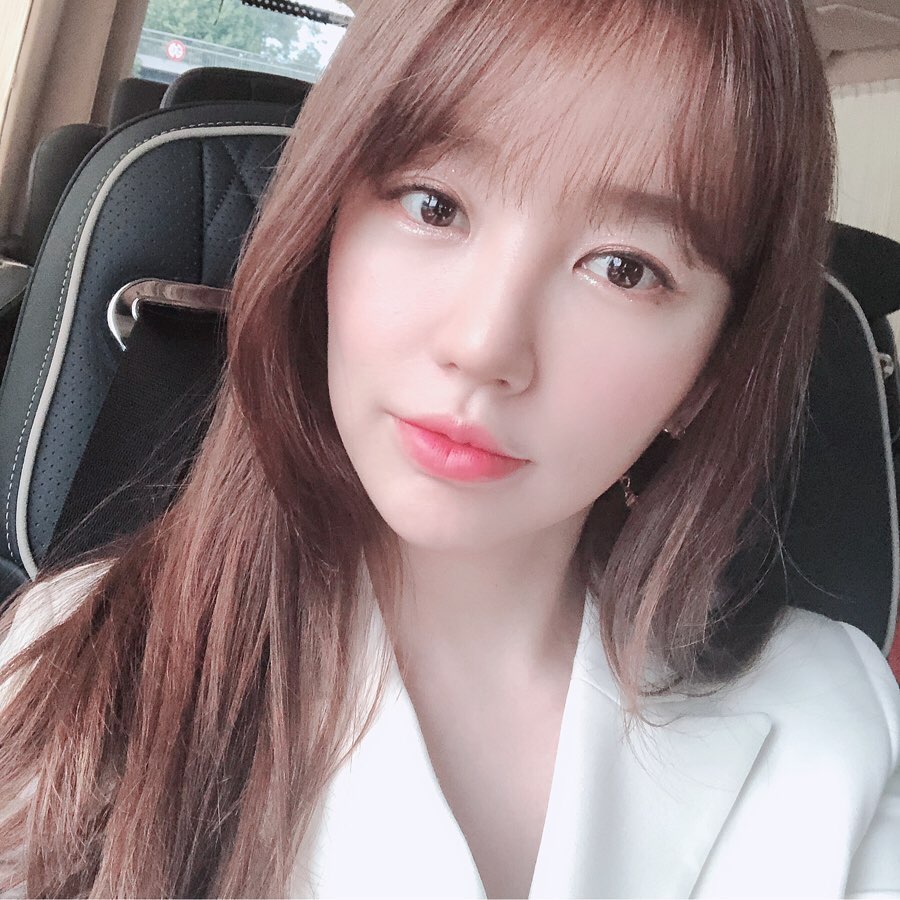 女優ユン ウネ 沸き立つ美貌で近況報告 こんな猫がいたら ｌｏｖｅチュ ジフン K Pop