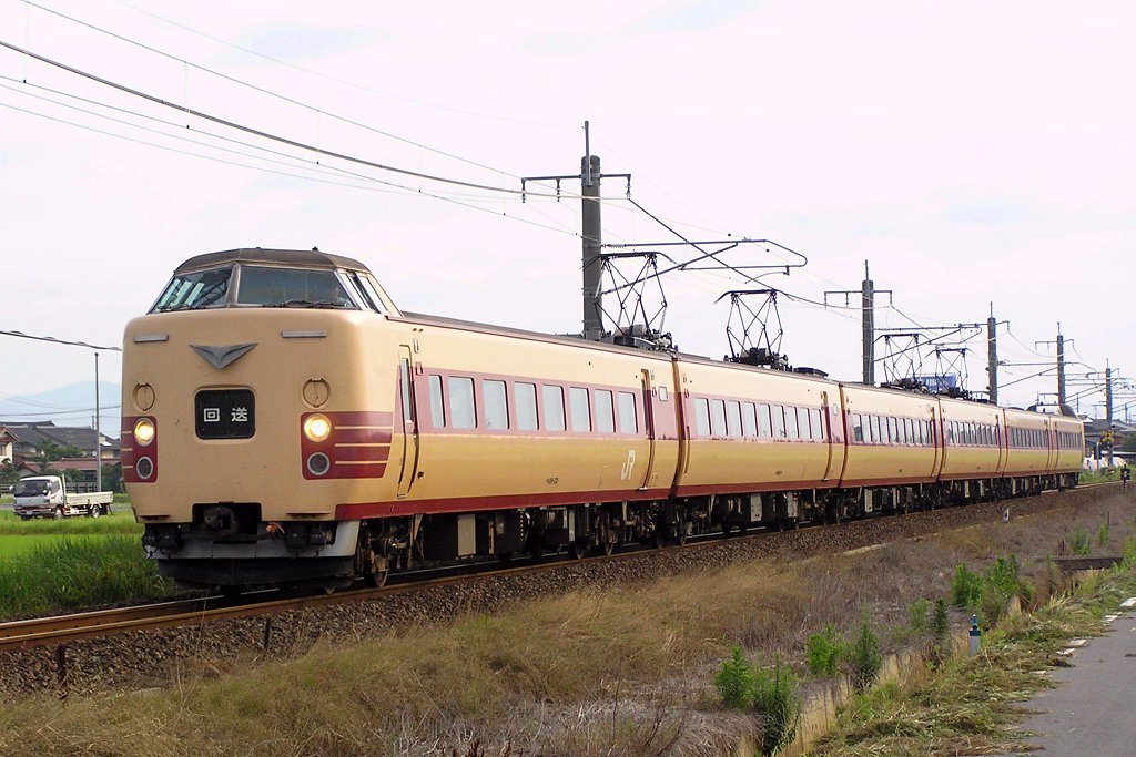 国鉄色381系電車借入れ 出雲 小 市民のゑにっき