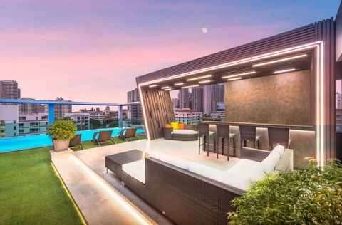 Rooftop - Lounge Area