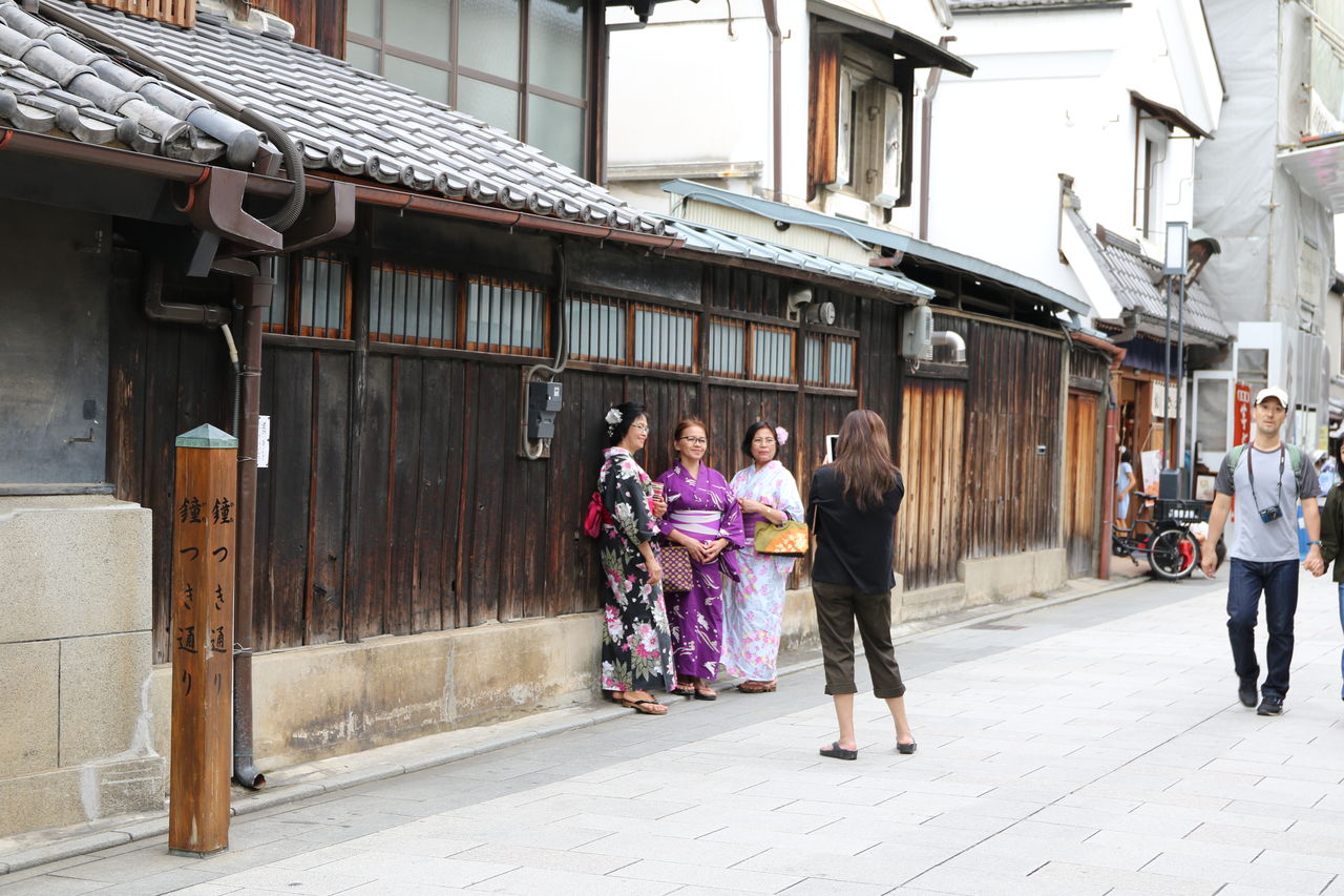 外国人観光客の着物姿も定着か 着物姿が似合う街 川越 Hot News 川越情報局 写真で見る Coedo Kawagoe