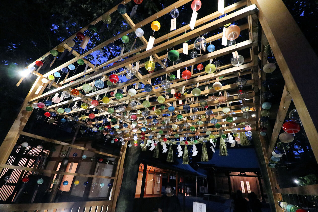 「縁むすび風鈴」はやはり夜が最高！＝川越氷川神社 : Hot News★川越情報局＝写真で見る「Coedo Kawagoe