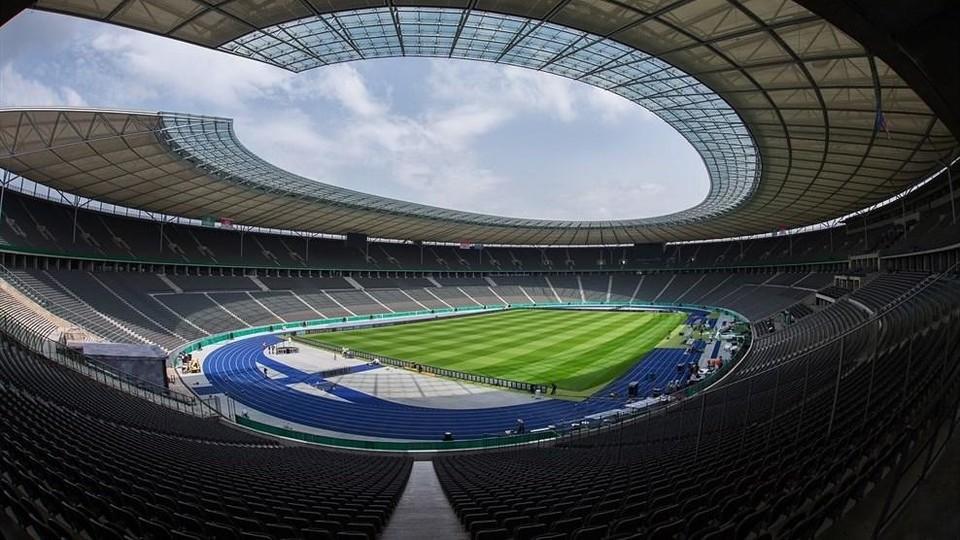 ベルリン オリンピアシュタディオン 素晴らしき Football Stadium