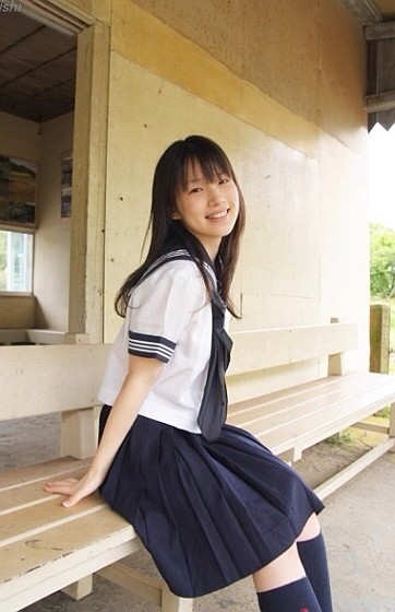 セーラ服を着た女の子がかわいい かわいこちゃんたち セーラ服を着た女の子がかわいい かわいこちゃんたち