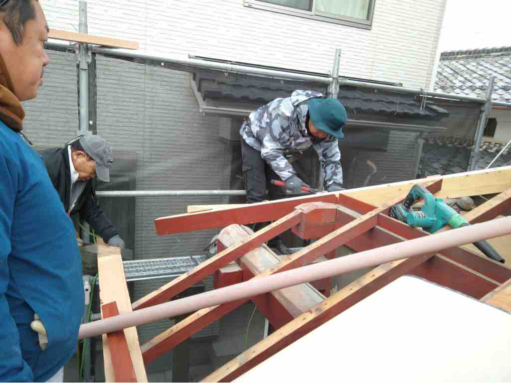 隅棟納めましょう : 屋根瓦…。ちょっと一服~瓦職人日記~