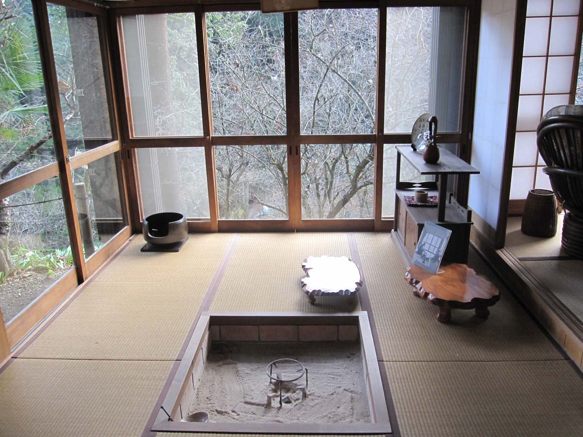 日の出山荘 中曽根康弘 ロナルドレーガン日米首脳会談記念館 河原カフェ