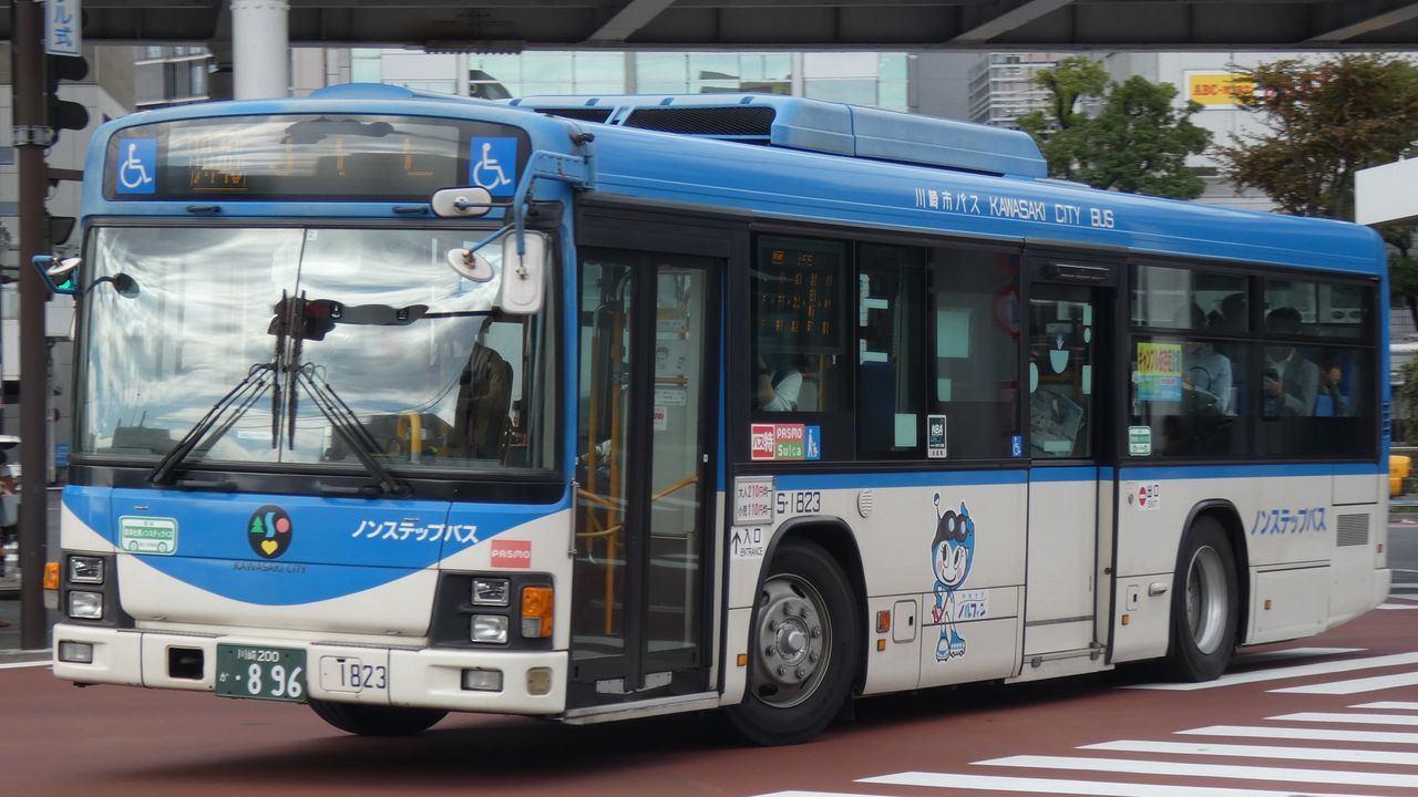 川崎市バスs 13 Kawasaki Bus Stop