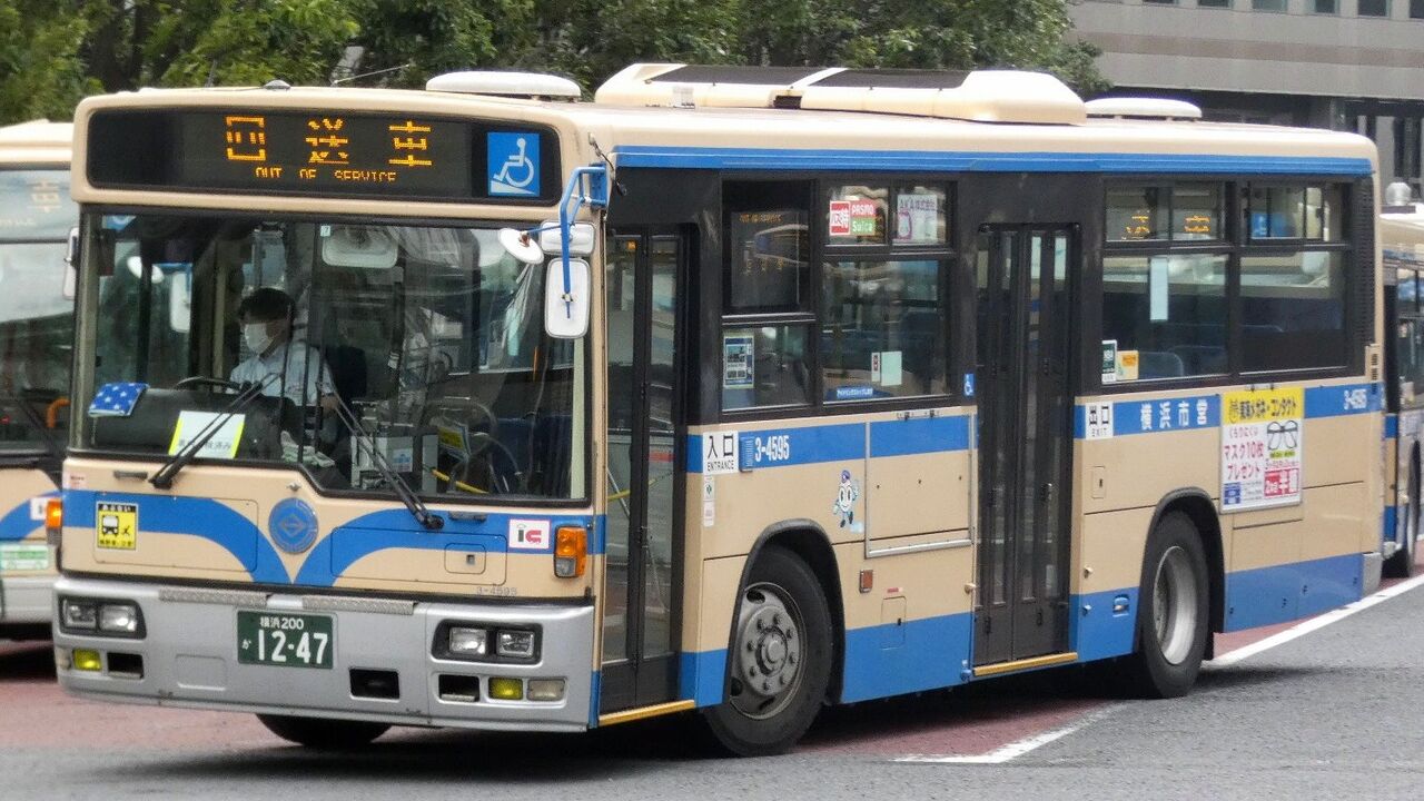 横浜市営バス3 4595 Kawasaki Bus Stop